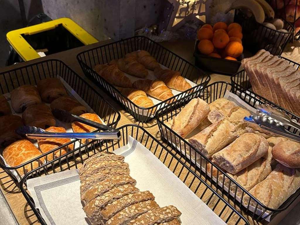 Ibis Budget Nantes Nord Saint Herblain Restaurant photo