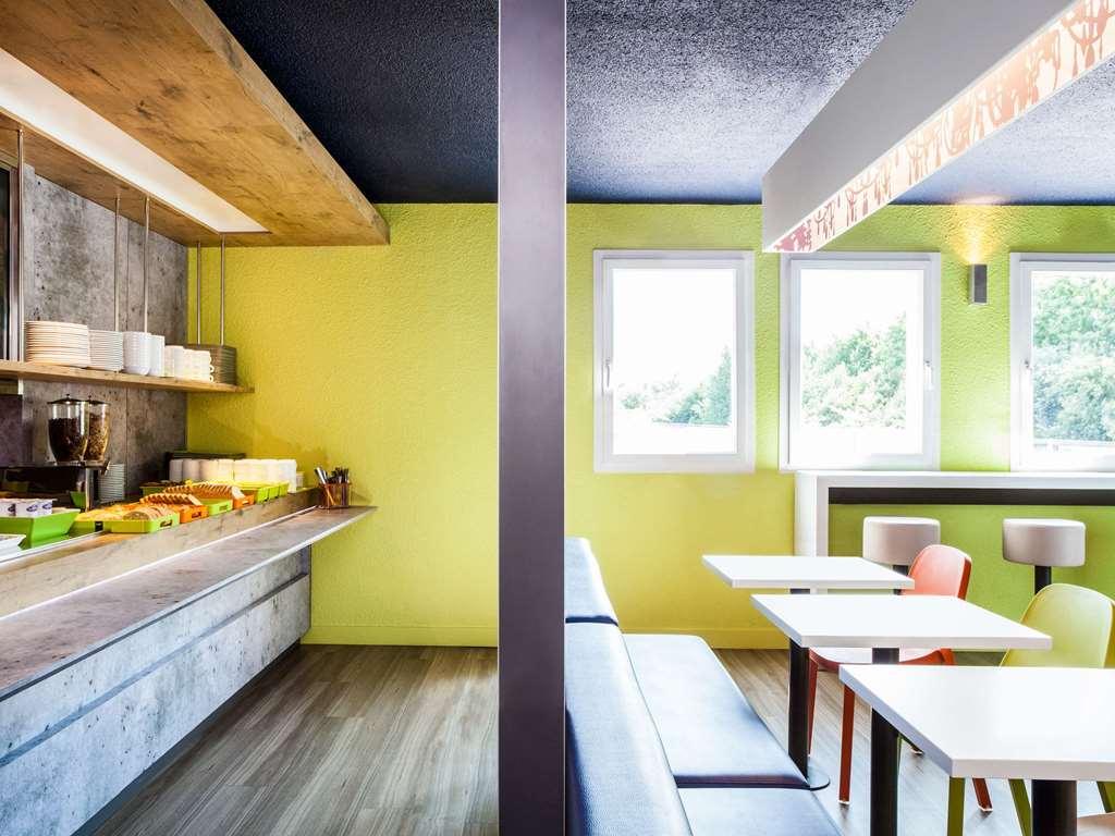 Ibis Budget Nantes Nord Saint Herblain Restaurant photo