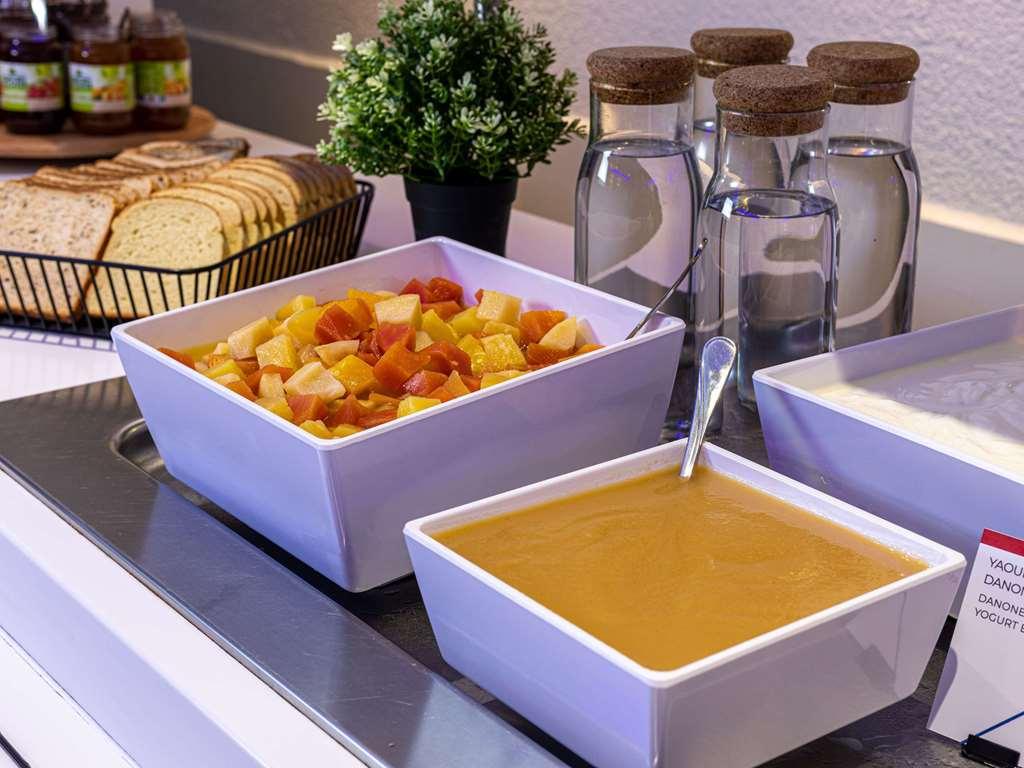 Ibis Budget Nantes Nord Saint Herblain Restaurant photo
